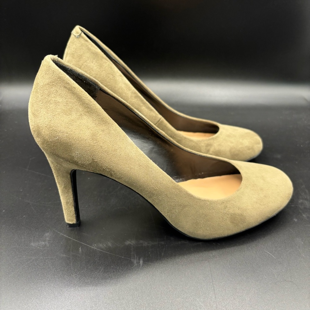 Kelly & Katie Women’s Shoes Isabella Green Pumps Heels Suede Love Green Size 9‎